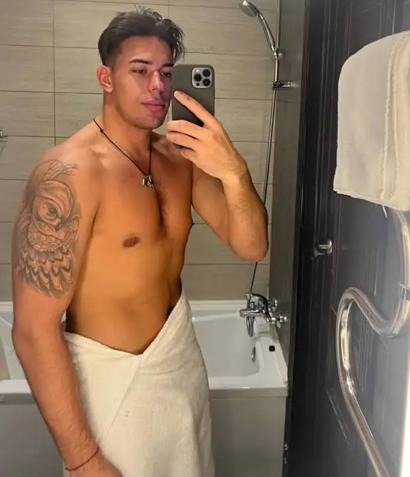 gay masseur Lev