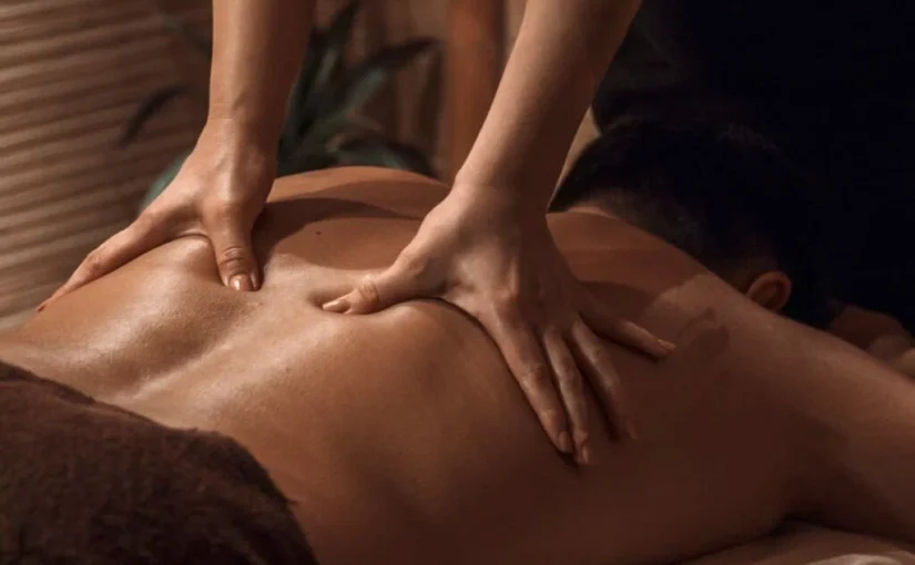 Happy ending massage for couples in Moscow - sensual body caresses